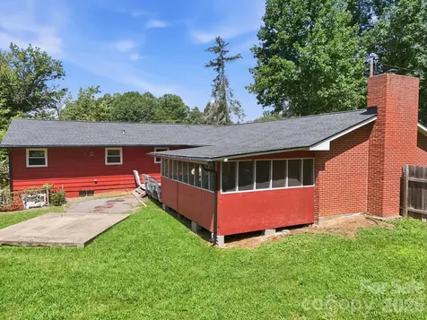 376 School Road E Asheville NC 28803