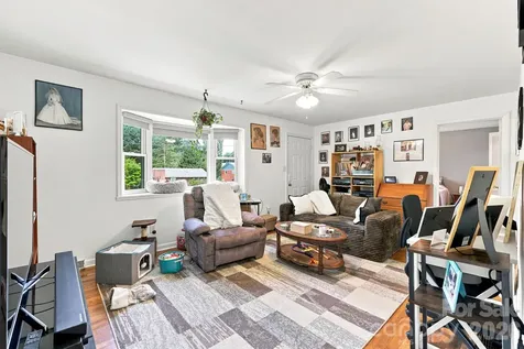 376 School Road E Asheville NC 28803