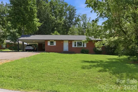 376 School Road E Asheville NC 28803