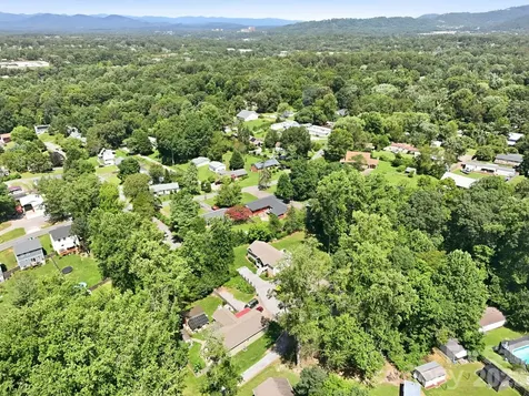 376 School Road E Asheville NC 28803