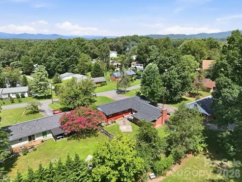 376 School Road E Asheville NC 28803