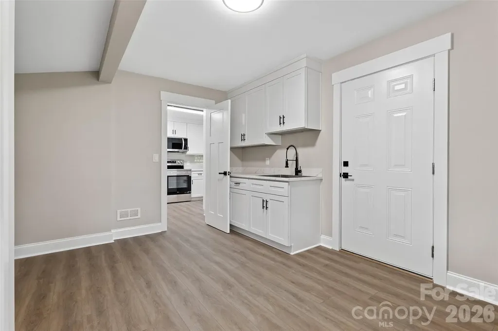 3533 Amity Hill Road Statesville NC 28677
