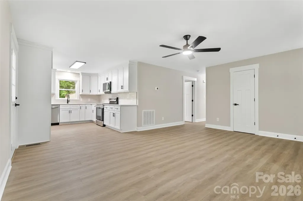 3533 Amity Hill Road Statesville NC 28677