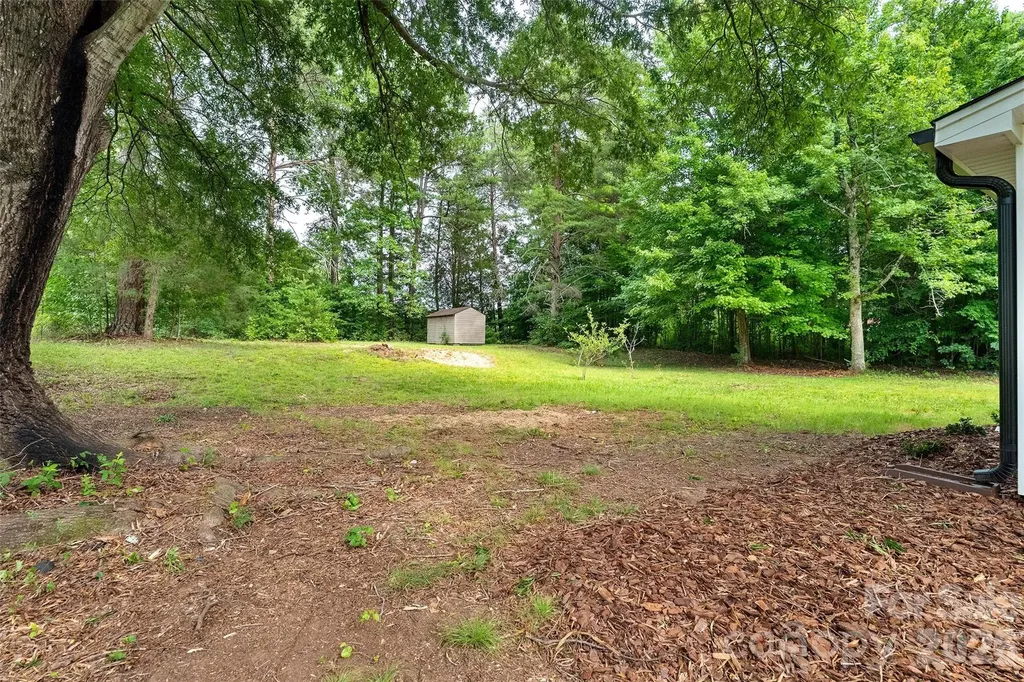 3533 Amity Hill Road Statesville NC 28677