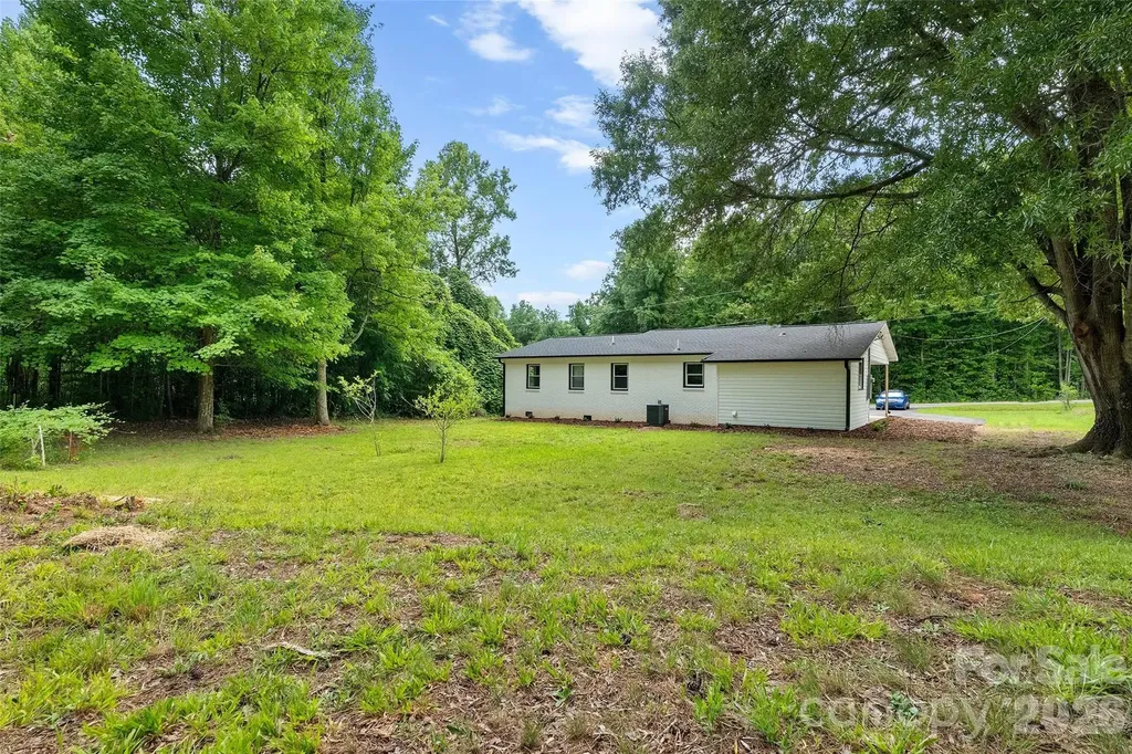 3533 Amity Hill Road Statesville NC 28677