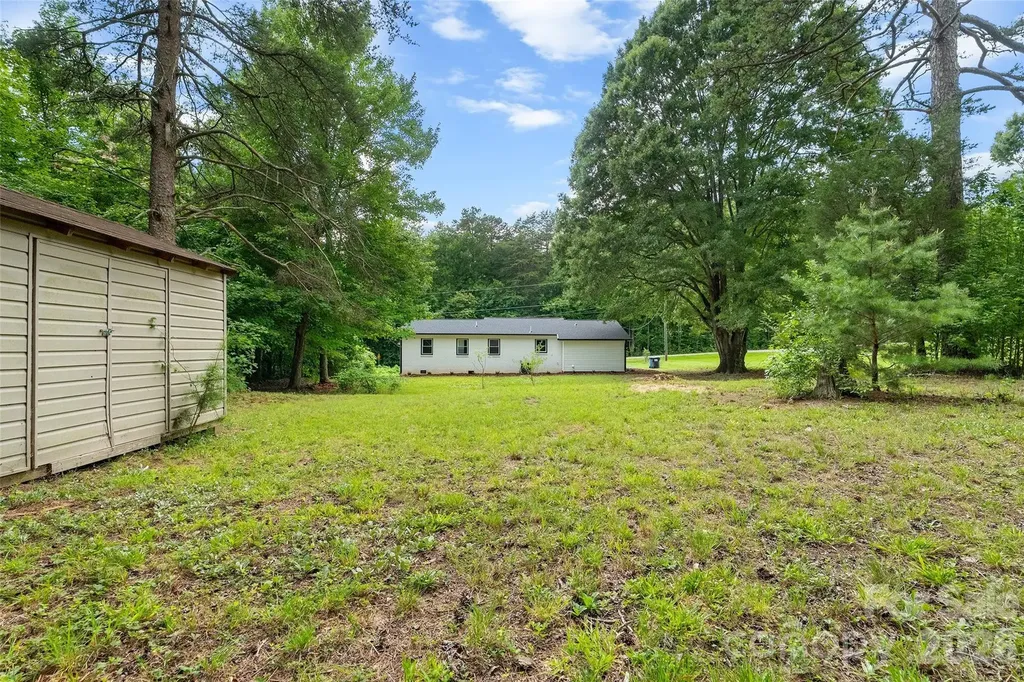3533 Amity Hill Road Statesville NC 28677