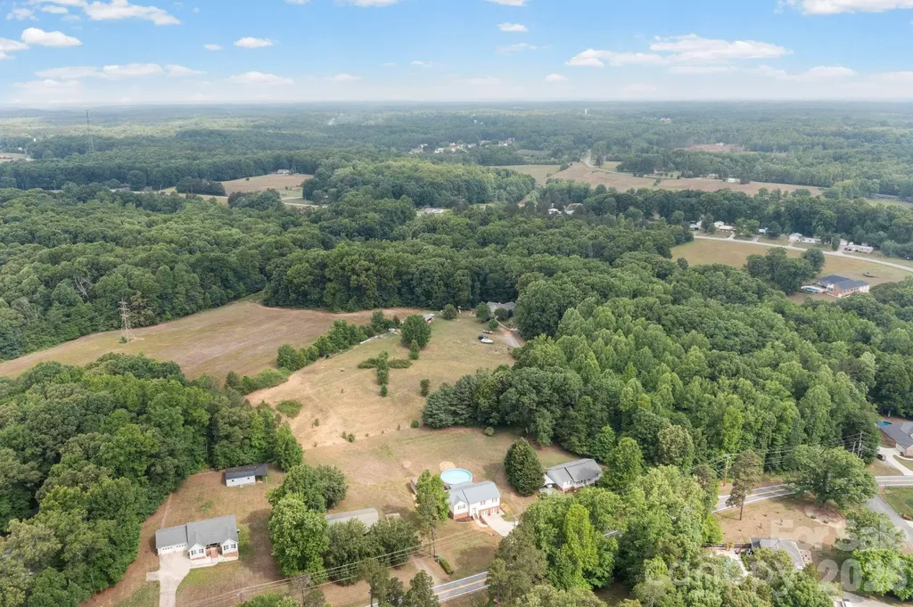 1833 Helmstetler Road Lexington NC 27295