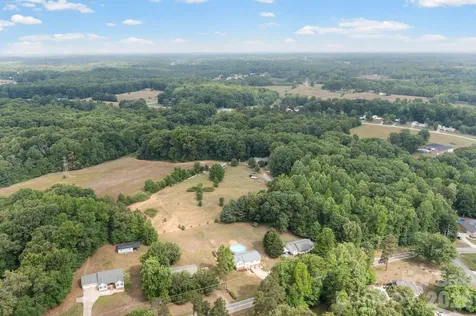 1833 Helmstetler Road Lexington NC 27295