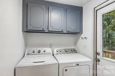 305 Meadowbrook Court Hendersonville NC 28792