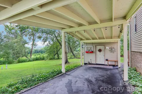 305 Meadowbrook Court Hendersonville NC 28792