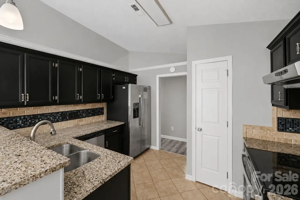 1828 Sugar Hollow Drive Charlotte NC 28214
