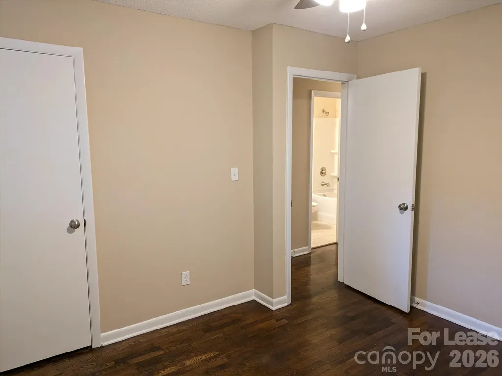362 Cabarrus Avenue Mooresville NC 28115