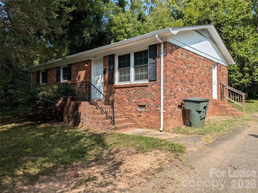 362 Cabarrus Avenue Mooresville NC 28115