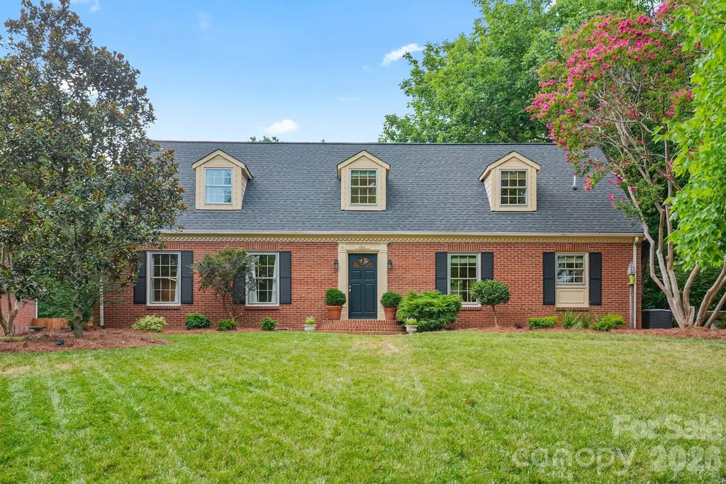 1300 Brockton Lane Charlotte NC 28226