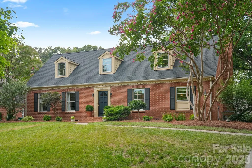 1300 Brockton Lane Charlotte NC 28226