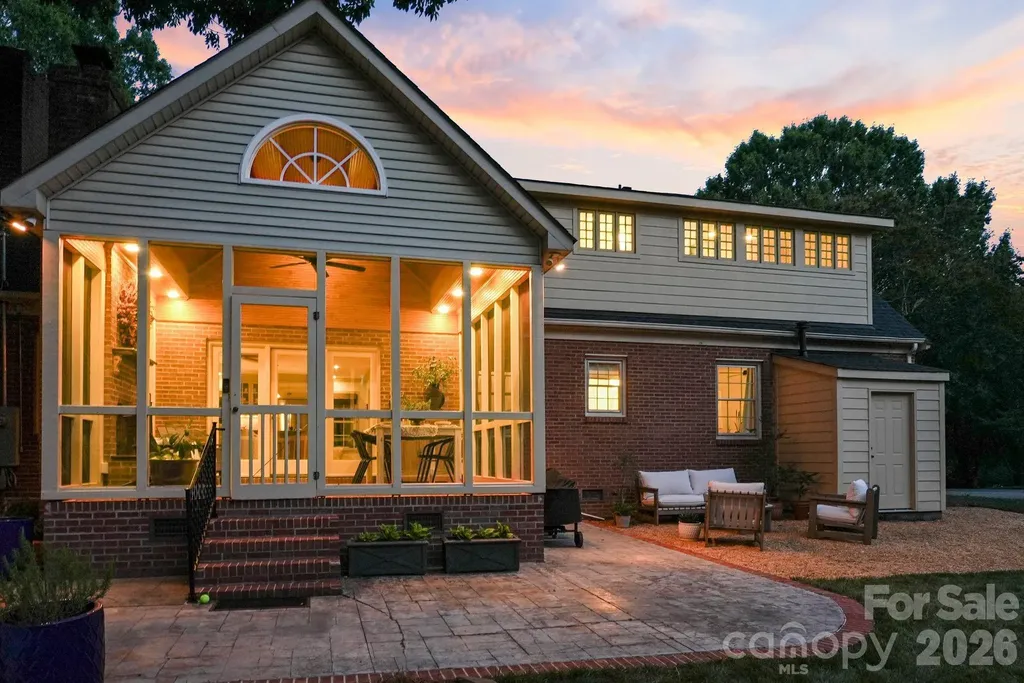 1300 Brockton Lane Charlotte NC 28226