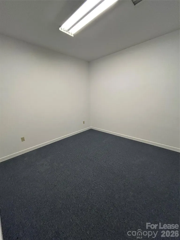 1936 16th Street NE Hickory NC 28601