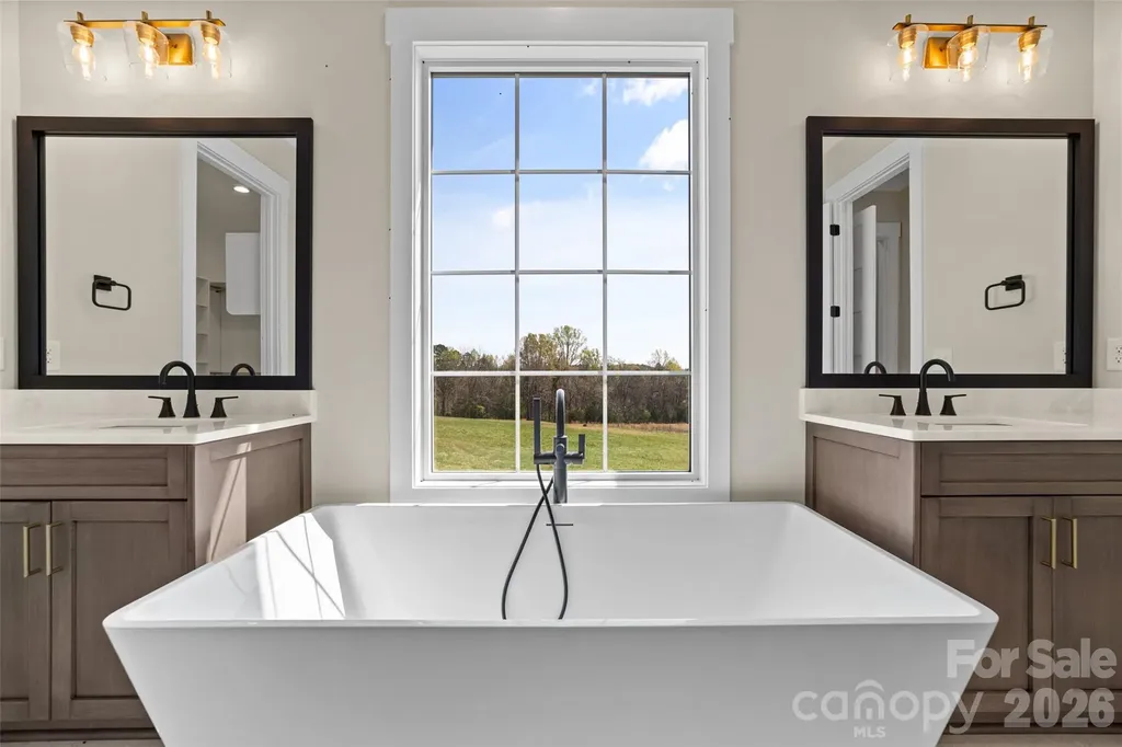 3973 Valley View Circle Clemmons NC 27012