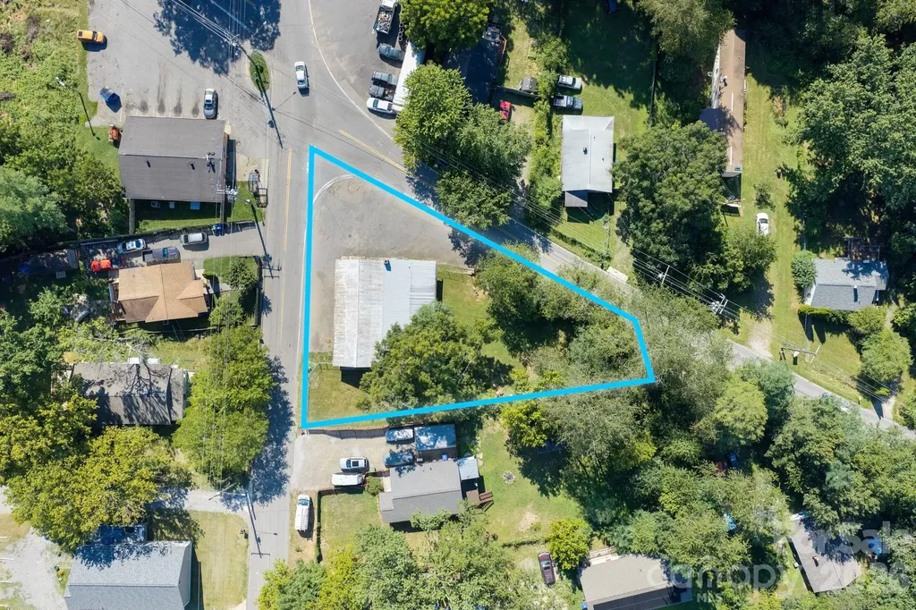 475 Deaverview Road Asheville NC 28806