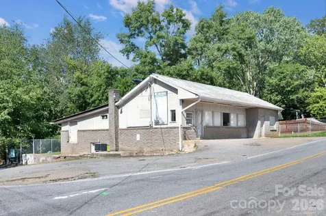 475 Deaverview Road Asheville NC 28806