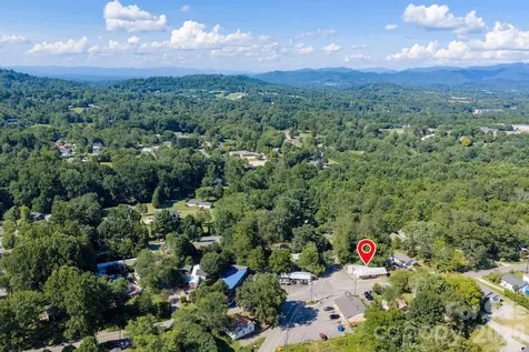 475 Deaverview Road Asheville NC 28806