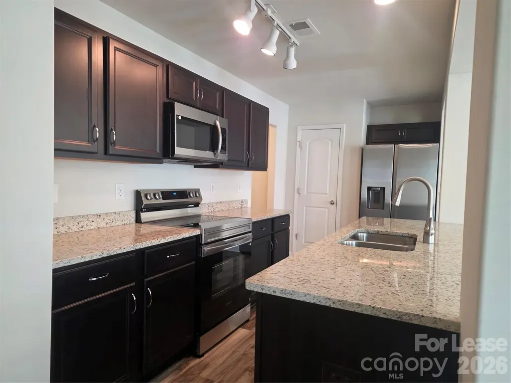 1808 Hart Street Gastonia NC 28054