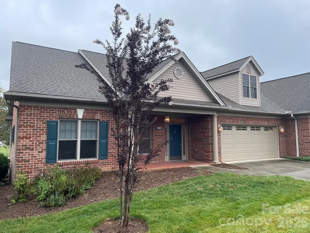 513 26th Avenue NE Hickory NC 28601