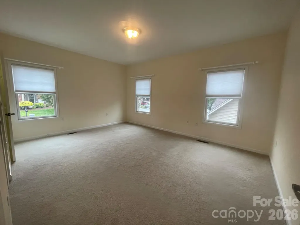 513 26th Avenue NE Hickory NC 28601