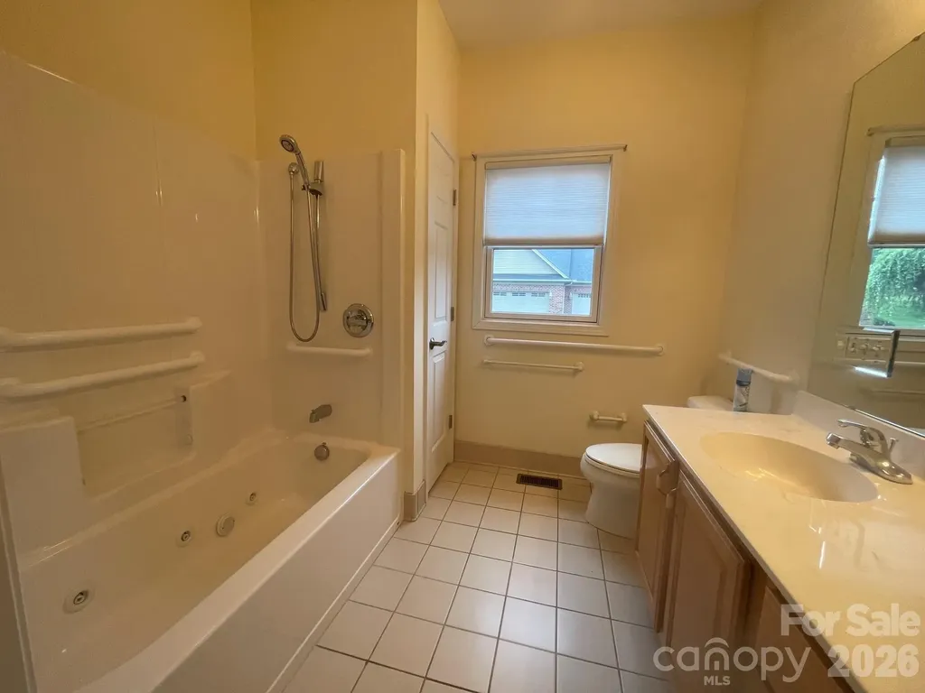 513 26th Avenue NE Hickory NC 28601