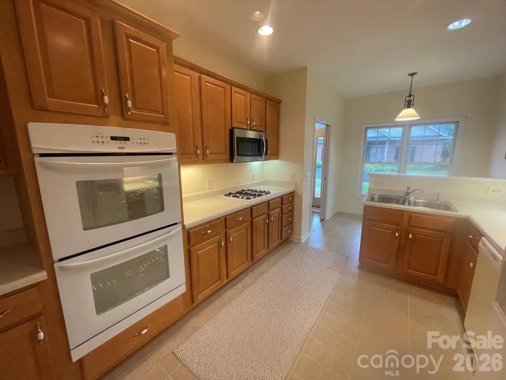 513 26th Avenue NE Hickory NC 28601