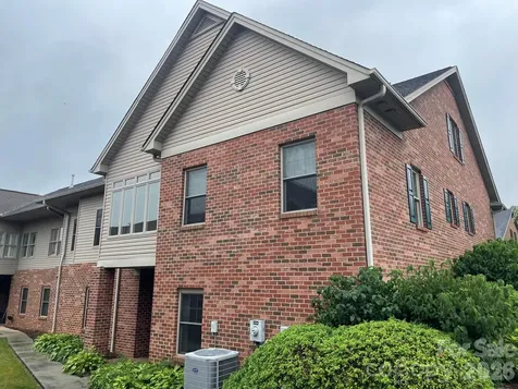 513 26th Avenue NE Hickory NC 28601