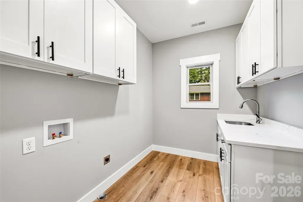 334 Woodland Drive Hendersonville NC 28792