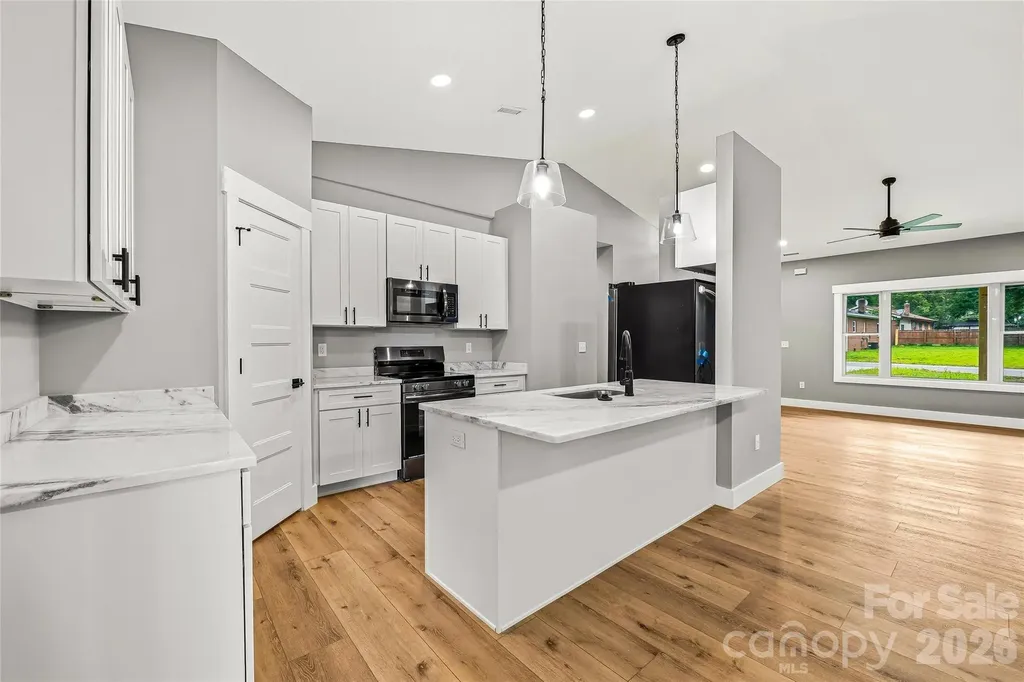 334 Woodland Drive Hendersonville NC 28792