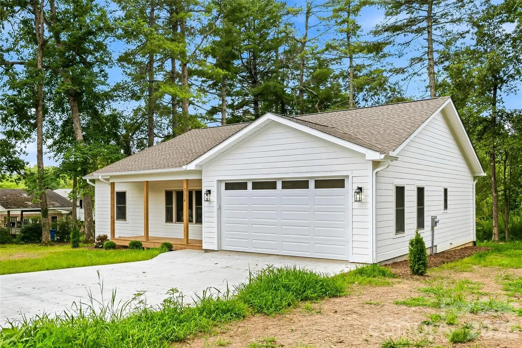 334 Woodland Drive Hendersonville NC 28792