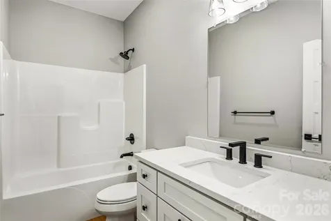 334 Woodland Drive Hendersonville NC 28792