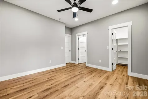 334 Woodland Drive Hendersonville NC 28792