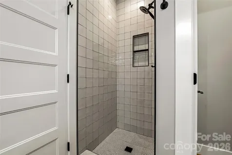 334 Woodland Drive Hendersonville NC 28792