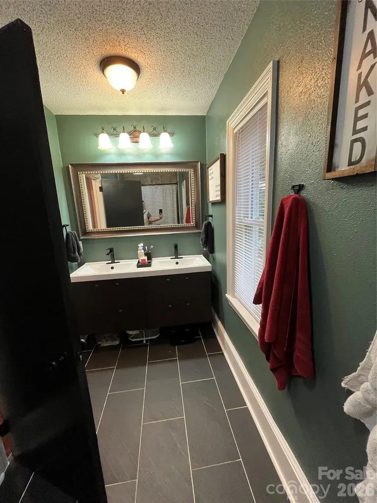 202 Pine Street Biscoe NC 27209