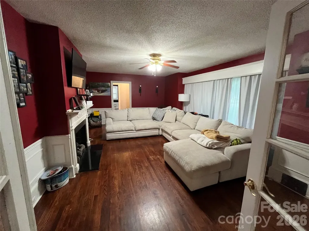 202 Pine Street Biscoe NC 27209