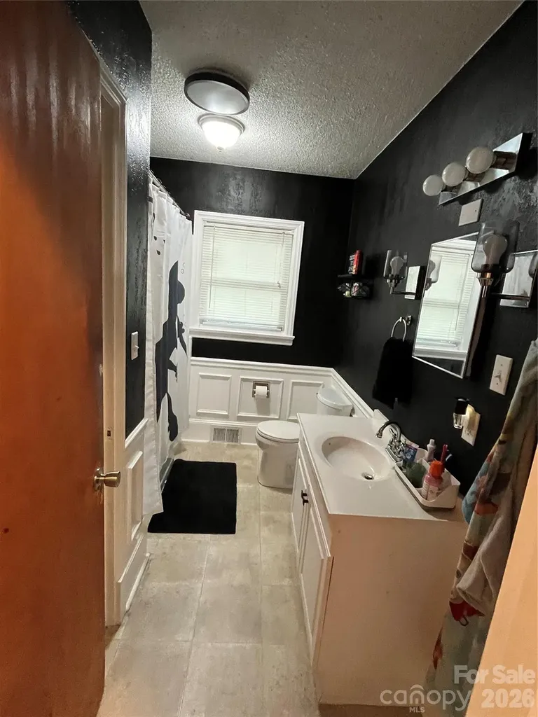 202 Pine Street Biscoe NC 27209