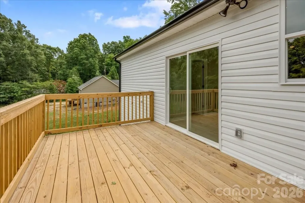 126 Aspen Street Yadkinville NC 27055
