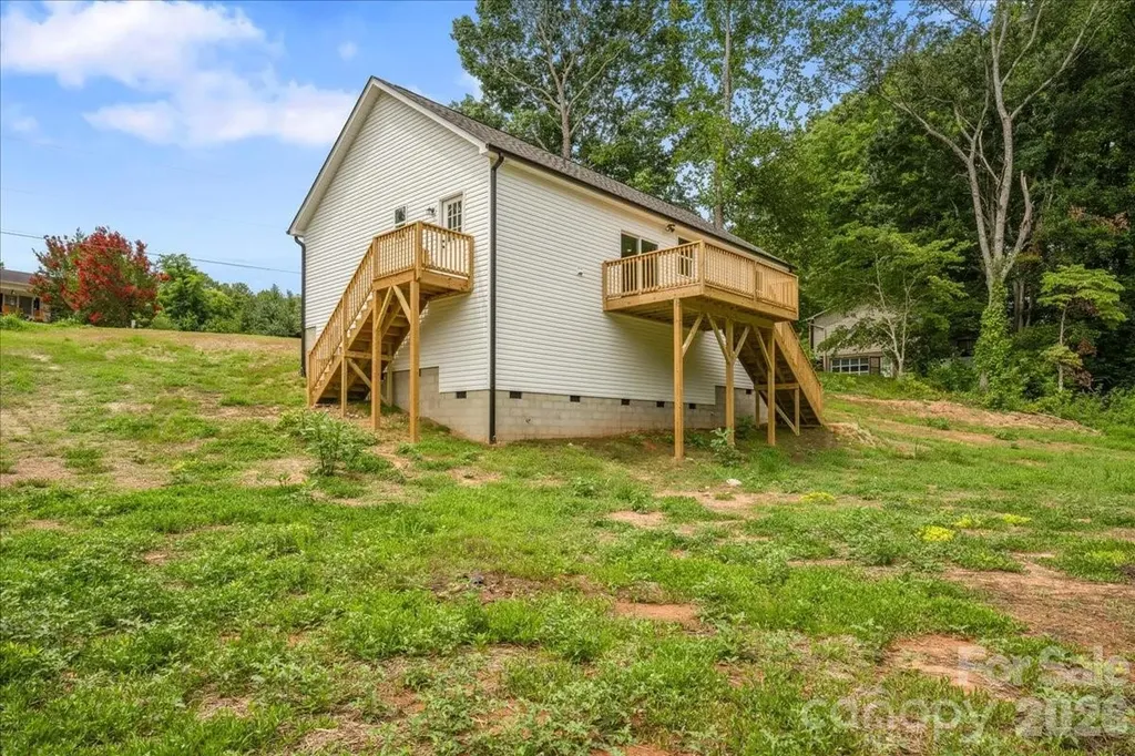 126 Aspen Street Yadkinville NC 27055