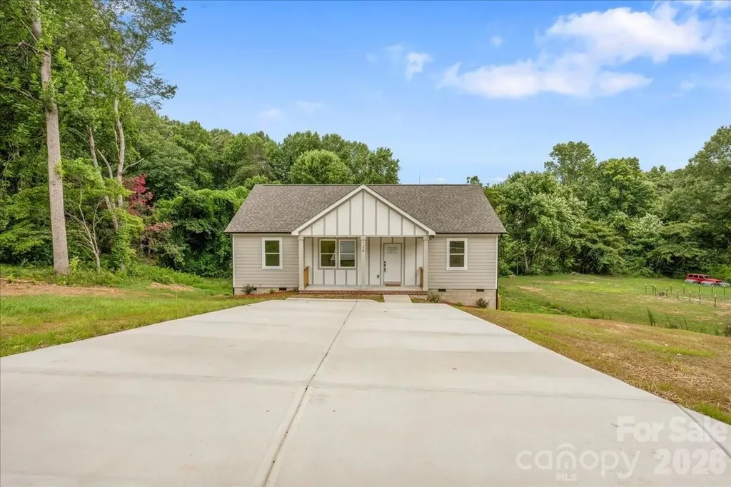 126 Aspen Street Yadkinville NC 27055