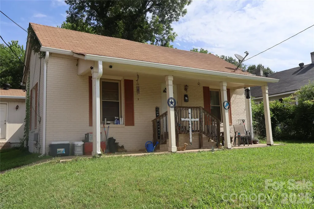 504 Oak Street Mooresville NC 28115