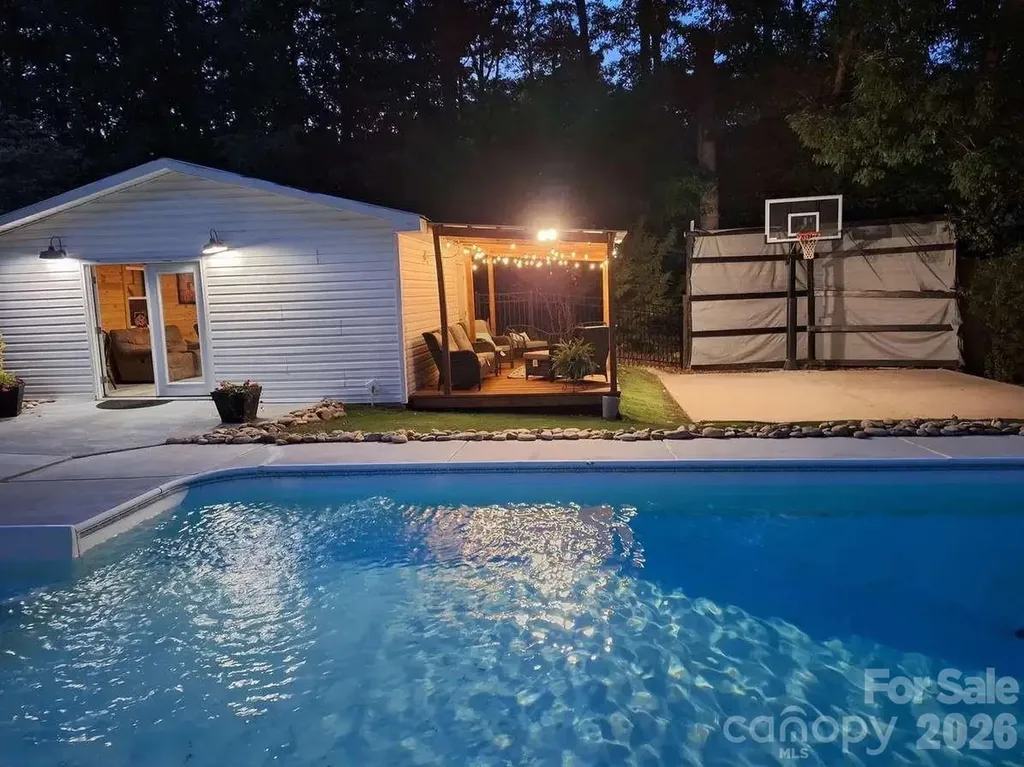 427 Acorn Acres Road Norwood NC 28128