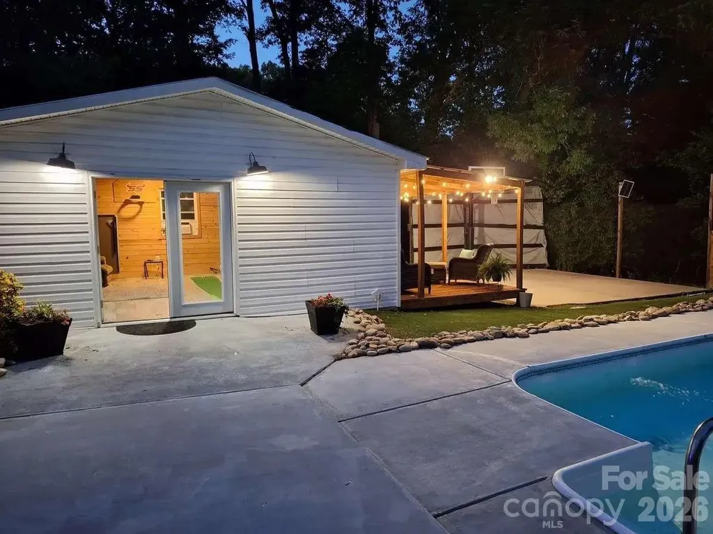 427 Acorn Acres Road Norwood NC 28128