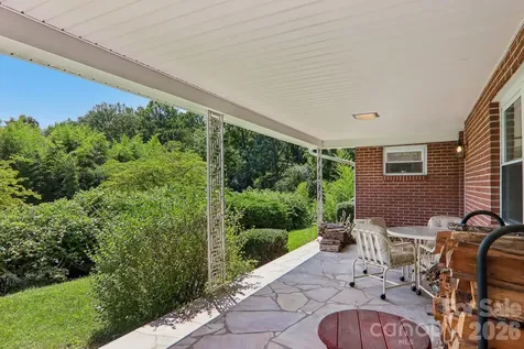 1404 Valmont Drive Hendersonville NC 28791