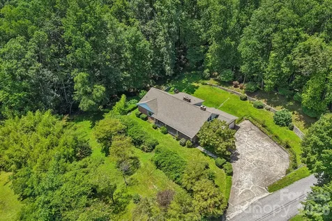1404 Valmont Drive Hendersonville NC 28791