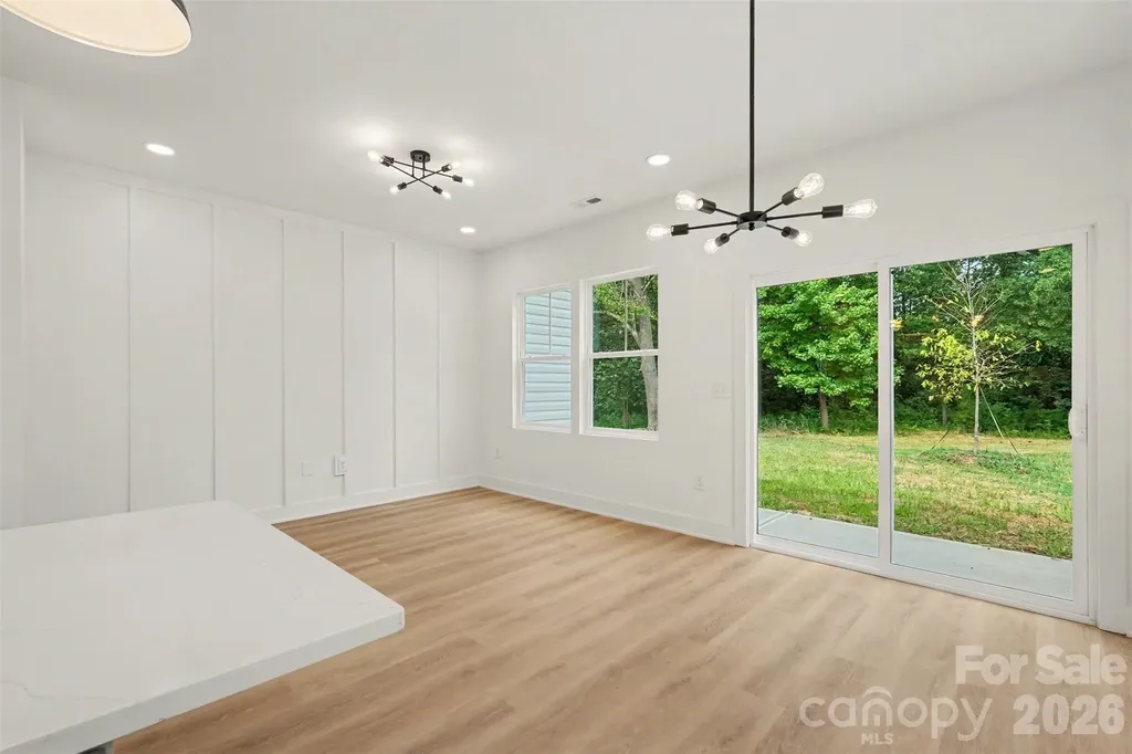 206/208 W Todd Lane Charlotte NC 28208