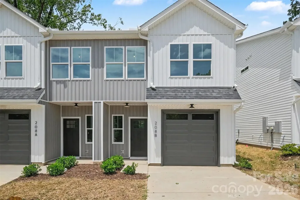 206/208 W Todd Lane Charlotte NC 28208